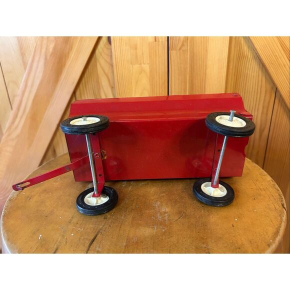 Vtg. Ertl Farm Toy Wagon Turning Wheels Opening Gate (5258) - Picture 7 of 10